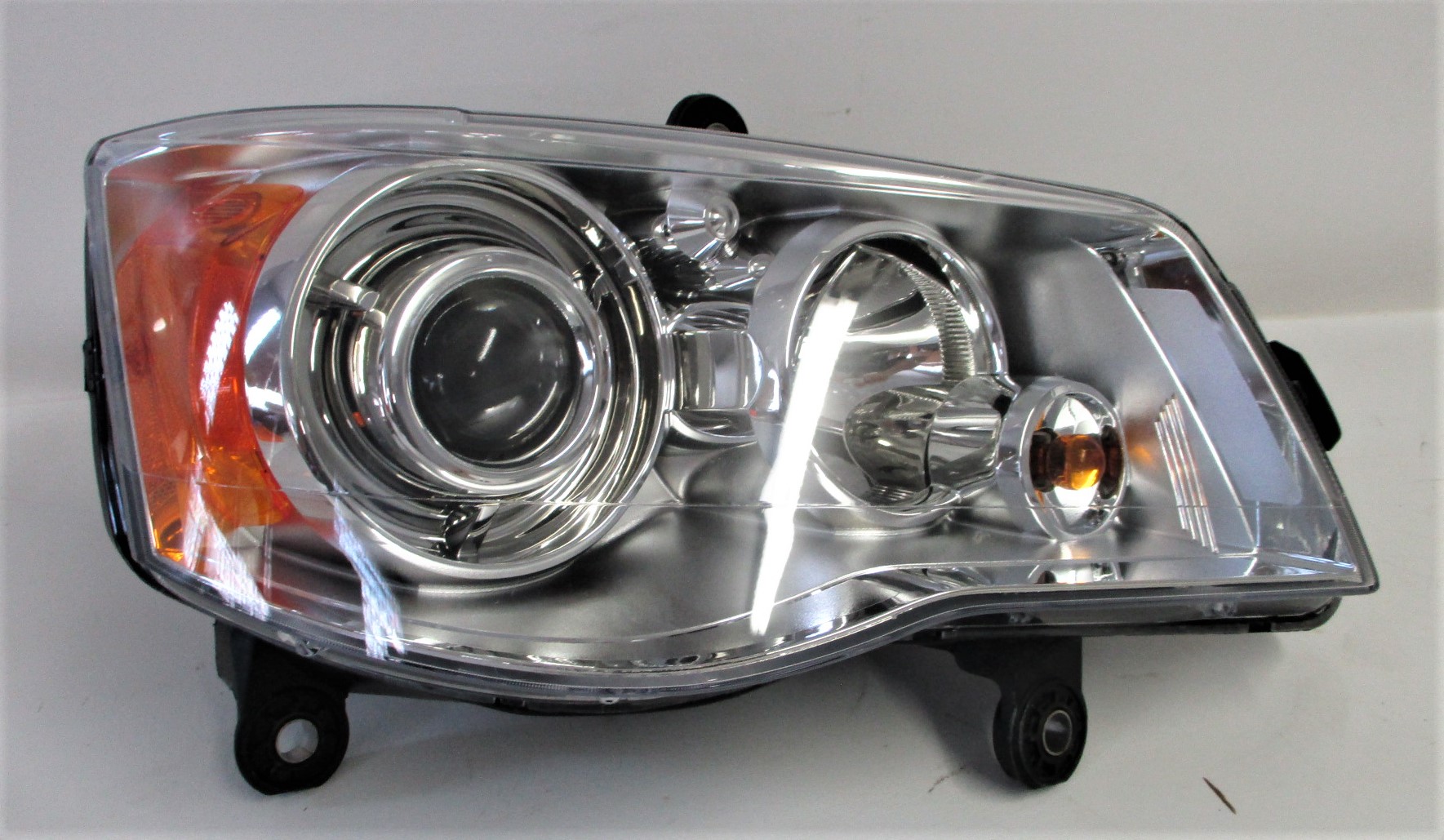 OEM 08-2016 CHRYSLER TOWN & COUNTRY HID XENON LED PASSENGER HEADLIGHT 05113334AF | eBay 2011 Chrysler Town And Country Hid Headlights